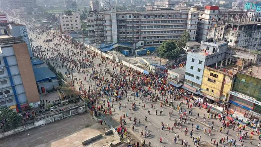 গাজীপুর সিটি করপোরেশনের গাড়িচাপায় শ্রমিক নিহত, মহাসড়ক অবরোধ-ভাঙচুর